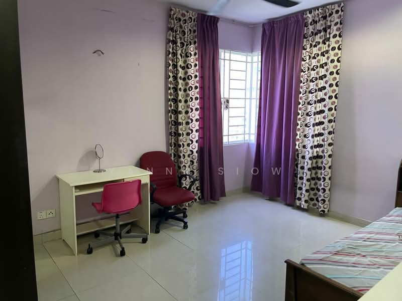 Kondominium untuk Dijual di Platinum Hill PV 8 - Yanny Siow - Bedroom - PropertyGuru.com.my