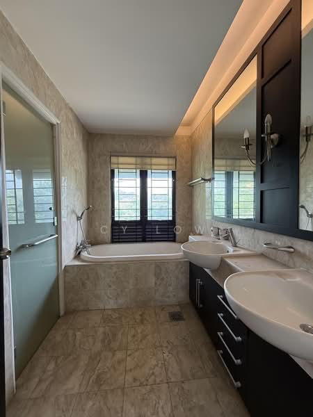 Rumah Berkembar untuk Dijual di Taman Danau Desa (Taman Desa) - CY Low - Bathroom - PropertyGuru.com.my