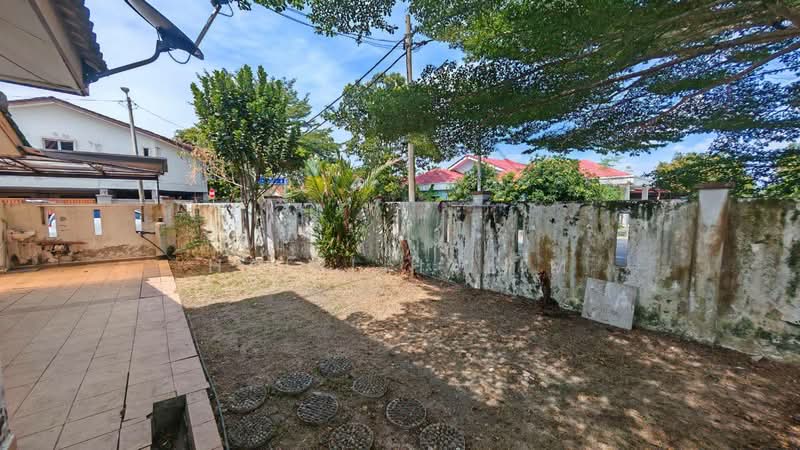 Rumah Teres 2-Tingkat untuk Dijual di Bandar Saujana Putra (Tanjong Duabelas) - Hairi Halim - PropertyGuru.com.my