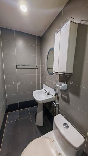 Rumah Teres 2-Tingkat untuk Dijual di Bandar Saujana Putra (Tanjong Duabelas) - Hairi Halim - PropertyGuru.com.my