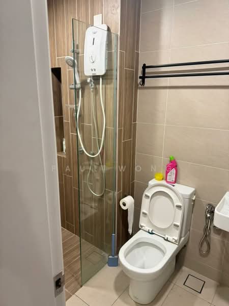 Service Residence for Sale at RYAN & MIHO - Paul Wong - Bathroom - PropertyGuru.com.my