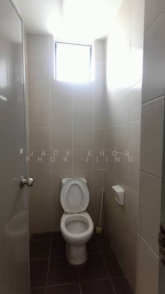 Shop for Rent in Setia Alam (Selangor) - Jack Khor Phor Jiing - Bathroom - PropertyGuru.com.my
