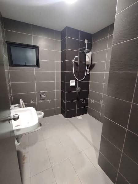 Condominium for Rent at The Henge - Ray Chong - Bathroom - PropertyGuru.com.my