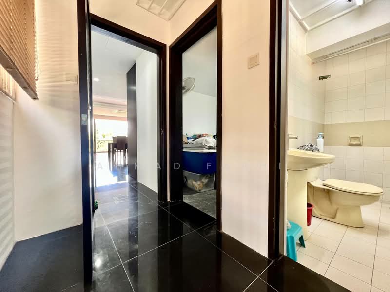 Condominium for Sale at Tivoli Villas - Ahmad Farhi - Corridor - PropertyGuru.com.my