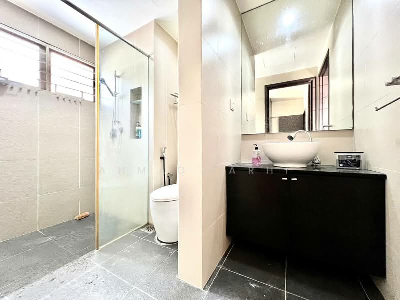 Condominium for Sale at Tivoli Villas - Ahmad Farhi - Bathroom - PropertyGuru.com.my
