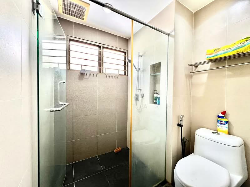 Condominium for Sale at Tivoli Villas - Ahmad Farhi - Bathroom - PropertyGuru.com.my