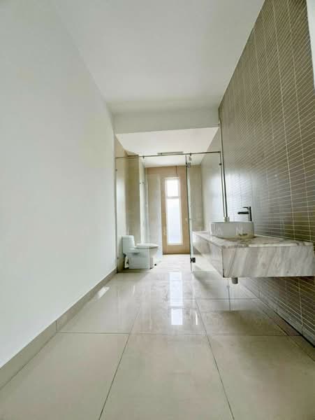 Semi-Detached House for Sale in Setia Damai (Setia Alam) - Joanne Tan - Bathroom - PropertyGuru.com.my