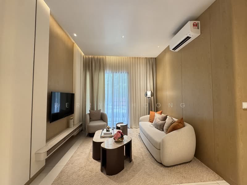 Servis Apartment untuk Dijual di M Aurora - Berry Choong - Living Room - PropertyGuru.com.my
