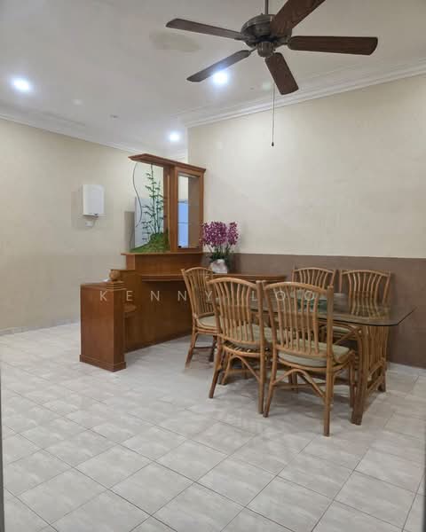 Kondominium untuk Disewa di Classic Condominium - Kenny Loo - Dining Room - PropertyGuru.com.my
