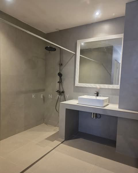 Kondominium untuk Disewa di Classic Condominium - Kenny Loo - Bathroom - PropertyGuru.com.my