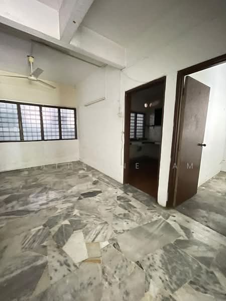 2-storey Terraced House for Sale in Bandar Baru Sri Petaling (Sri Petaling) - Katherine Lam - Interior - PropertyGuru.com.my