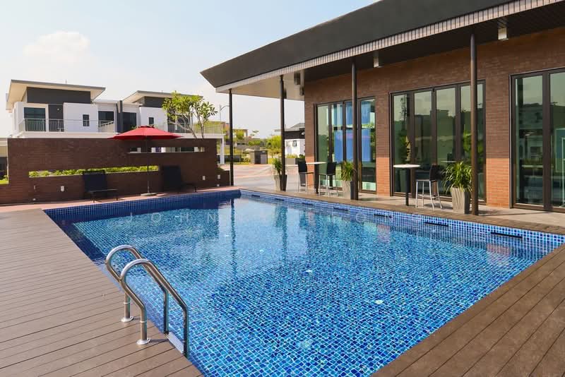 Semi-Detached House for Sale in Cyberjaya (Selangor) - Johnny Leong - Pool - PropertyGuru.com.my