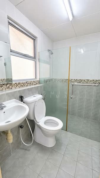 Condominium for Sale at Seri Maya Condominium - Yasmin Sulaiman - Bathroom - PropertyGuru.com.my