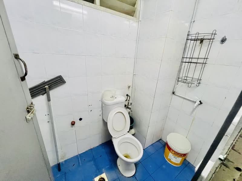 Pangsapuri untuk Dijual di Desa Ara - KV LOO - Bathroom - PropertyGuru.com.my