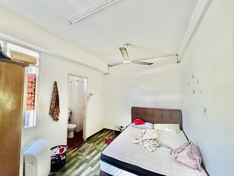 Pangsapuri untuk Dijual di Desa Ara - KV LOO - Bedroom - PropertyGuru.com.my