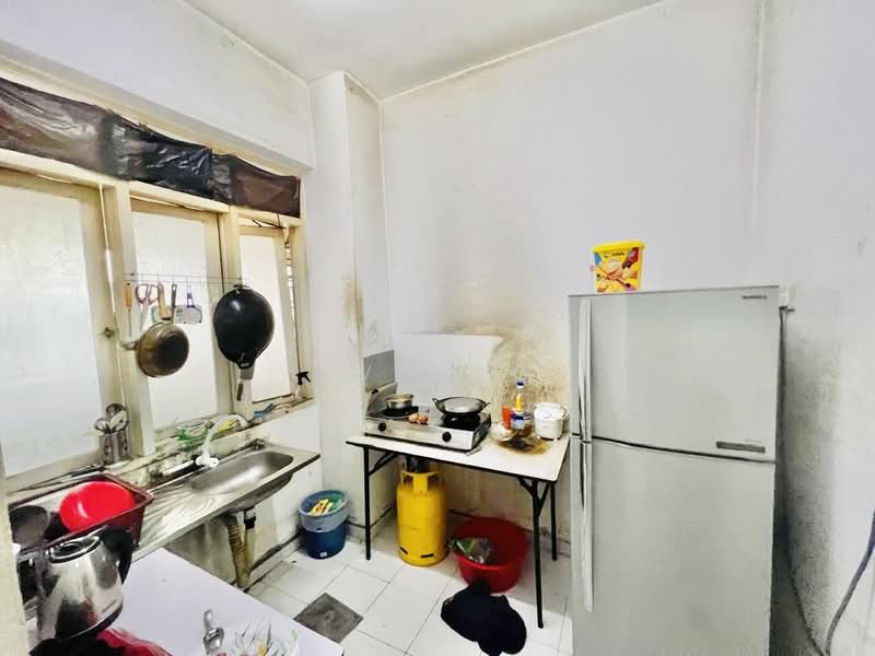 Pangsapuri untuk Dijual di Desa Ara - KV LOO - Kitchen - PropertyGuru.com.my