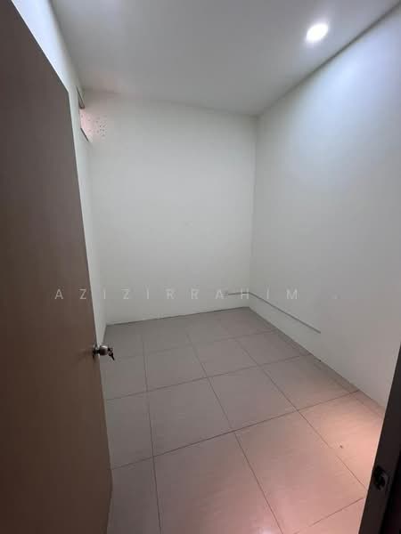 Shop / Office for Sale in Bangi (Selangor) - Azizirrahim . - Interior - PropertyGuru.com.my