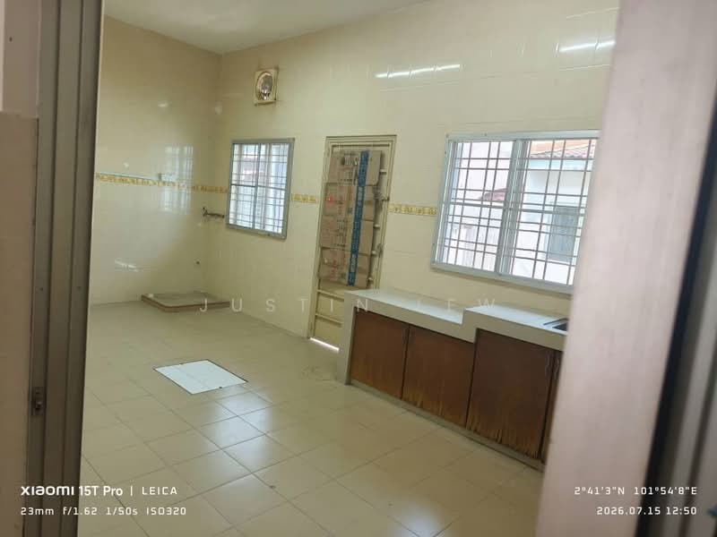 2-storey Terraced House for Rent in Seremban 2 (Negeri Sembilan) - Justin Lew - Kitchen - PropertyGuru.com.my