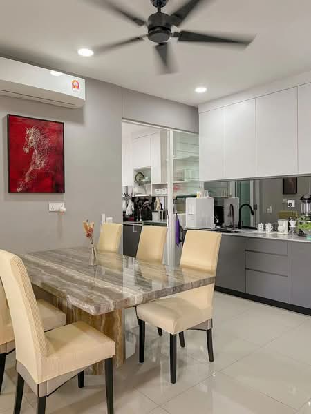 Kondominium untuk Dijual di Setia Sky Ville - Lilly . - Dining Room - PropertyGuru.com.my