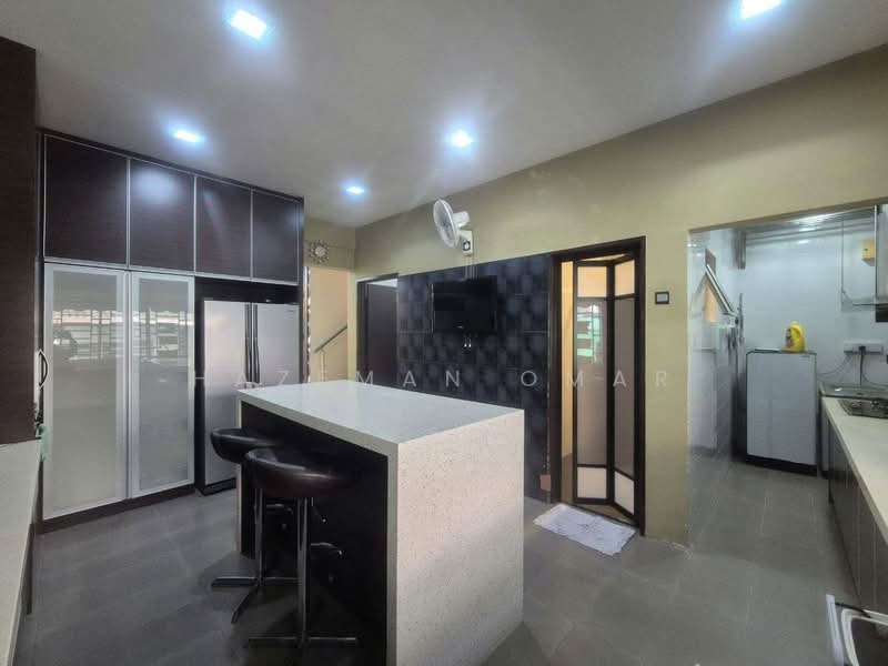 Rumah Teres 2-Tingkat untuk Dijual di Bandar Nusaputra (Puchong) - Hazeman Omar - Kitchen - PropertyGuru.com.my