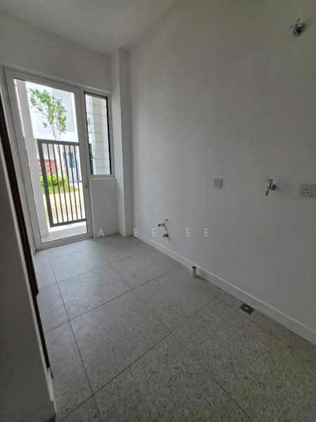 3-storey Terraced House for Rent in Tanjung Tokong (Penang) - A Ee Ee - Entrance - PropertyGuru.com.my