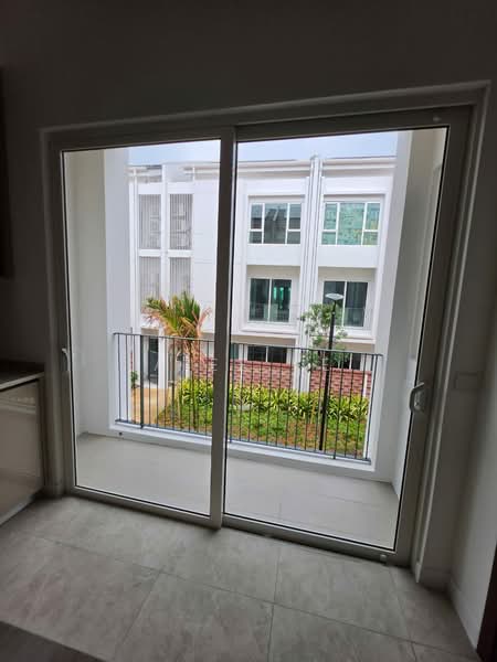 3-storey Terraced House for Rent in Tanjung Tokong (Penang) - A Ee Ee - Balcony - PropertyGuru.com.my