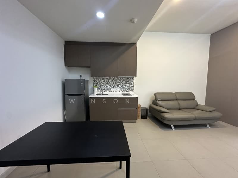 Service Residence for Rent at Seventeen Mall & Residences (Biji Living) - Winson Ng - Kitchen - PropertyGuru.com.my