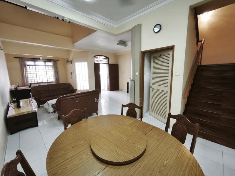 Rumah Teres untuk Dijual di Kuala Krai (Kelantan) - Jim Chee - Living Room - PropertyGuru.com.my