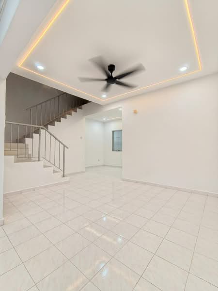 2-storey Terraced House for Sale in Bandar Seri Alam (Masai) - Zeon Lim - Living Room - PropertyGuru.com.my