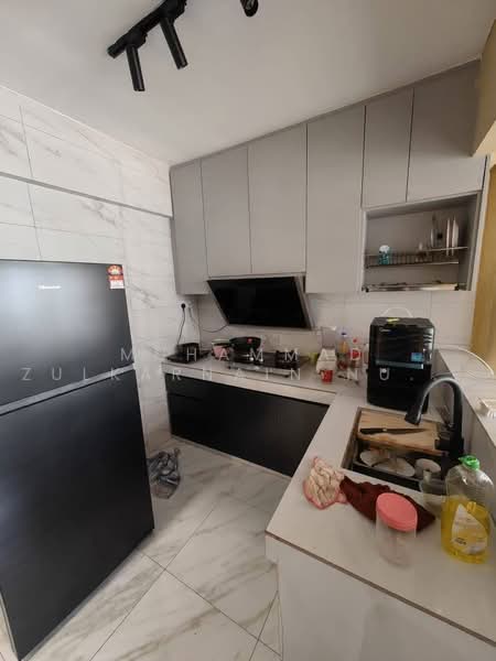 Condominium for Rent at Seri Mas Condominium - Muhammad Zulkarnain Nur Salim - Kitchen - PropertyGuru.com.my