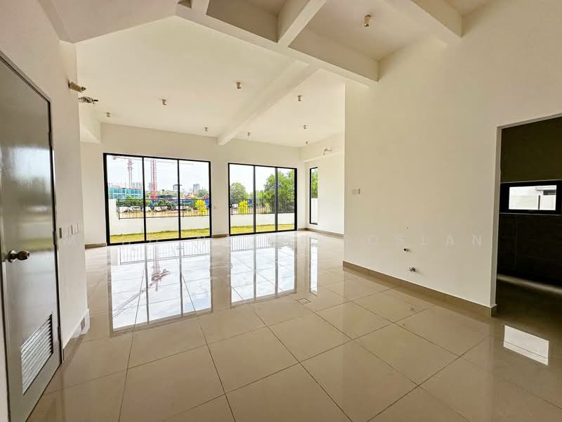 Rumah Berkembar untuk Dijual di Cyber 10 (Cyberjaya) - Mohd Nazri Roslan - PropertyGuru.com.my