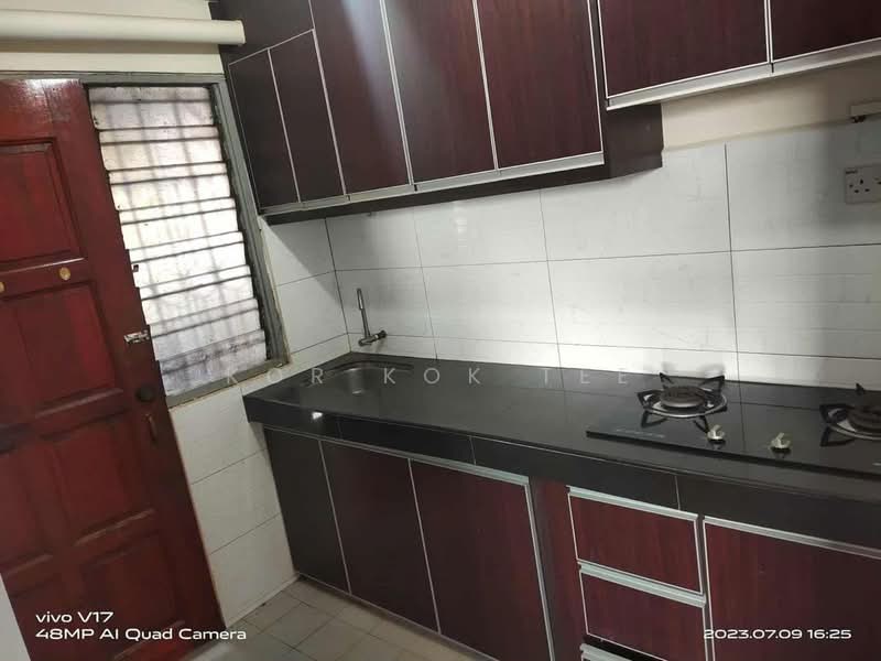 Flat for Rent at Pangsapuri SS8 Kelana Jaya - Kor Kok Tee - Kitchen - PropertyGuru.com.my