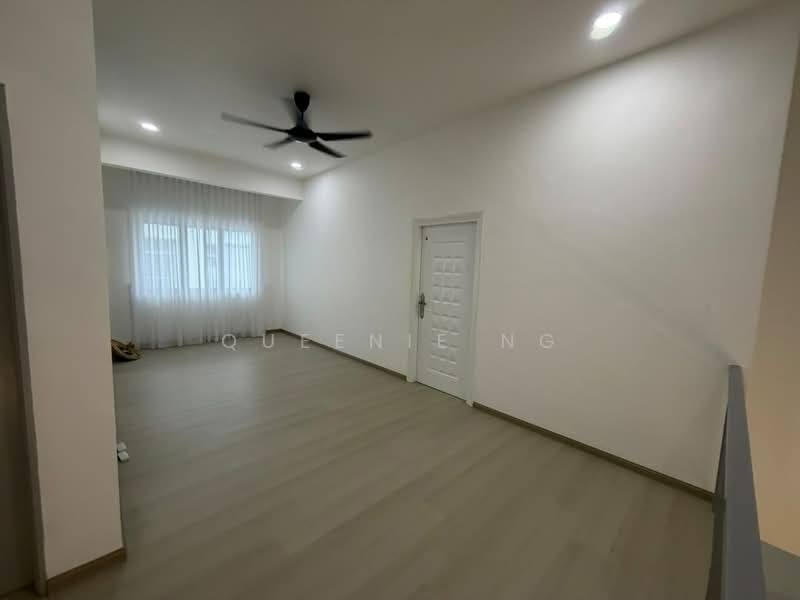 Cluster House for Sale in Johor Bahru (Johor) - Queenie Ng - Living Room - PropertyGuru.com.my