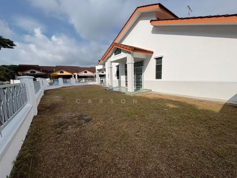 1-storey Terraced House for Sale in Taman Puteri Wangsa (Ulu Tiram) - Carson . - Exterior - PropertyGuru.com.my