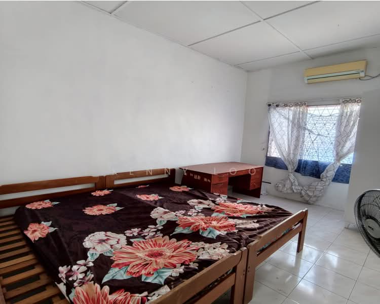 Rumah Teres 2-Tingkat untuk Dijual di Bukit Ubi (Kuantan) - Kenny Loo - Bedroom - PropertyGuru.com.my