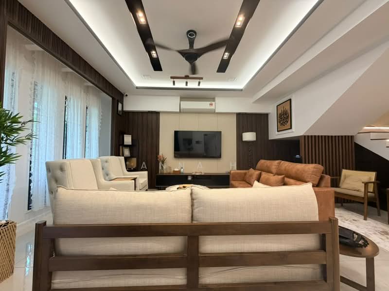 Rumah Berkembar untuk Dijual di Ukay Perdana (Ulu Kelang) - Anna H - Living Room - PropertyGuru.com.my