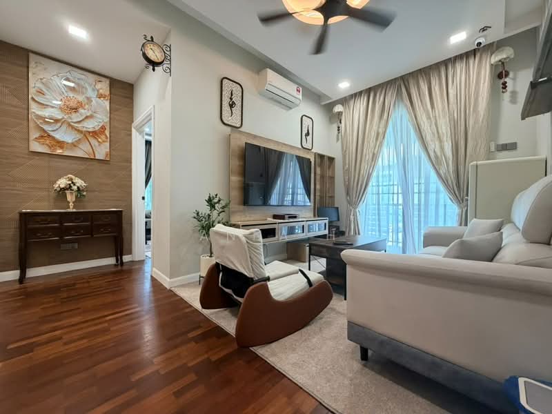 Rumah Berkembar untuk Dijual di Ukay Perdana (Ulu Kelang) - Anna H - Living Room - PropertyGuru.com.my