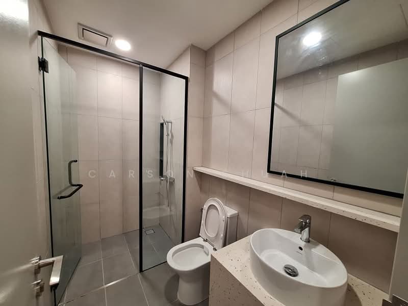 Kediaman Servis untuk Dijual di The Meg Serviced Residence - Carson Chuah - Bathroom - PropertyGuru.com.my