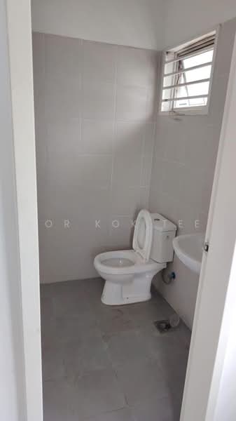 Rumah Teres 2-Tingkat untuk Disewa di Banting (Selangor) - Kor Kok Tee - Bathroom - PropertyGuru.com.my