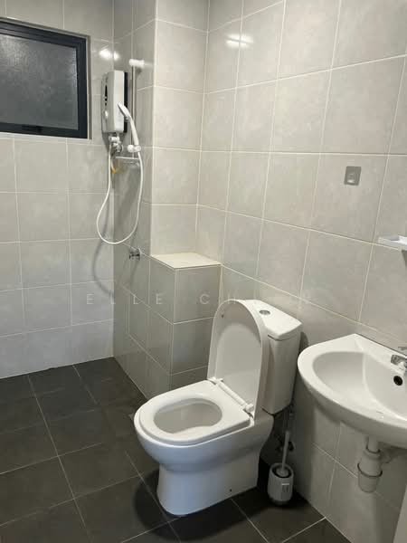 Servis Apartment untuk Disewa di Duduk Se.Ruang @ Eco Sanctuary - Elle Chiew - Bathroom - PropertyGuru.com.my