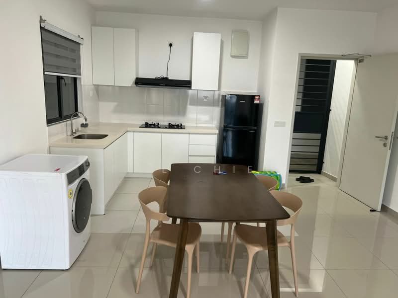 Servis Apartment untuk Disewa di Duduk Se.Ruang @ Eco Sanctuary - Elle Chiew - Kitchen - PropertyGuru.com.my