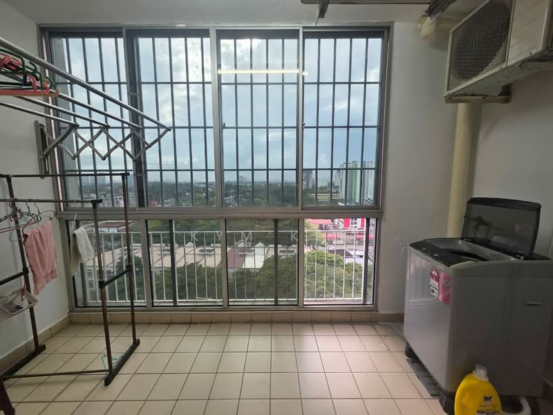 Apartment for Sale at Bistari Impian Apartment - Kym Kee - Balcony - PropertyGuru.com.my