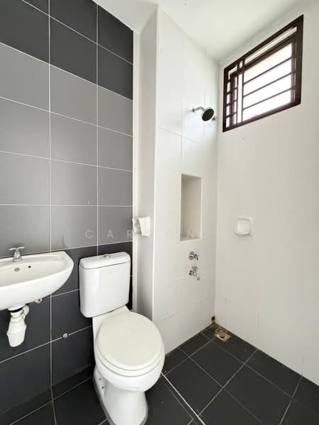 2-storey Terraced House for Sale in Bandar Dato Onn (Tebrau) - Carson . - Bathroom - PropertyGuru.com.my