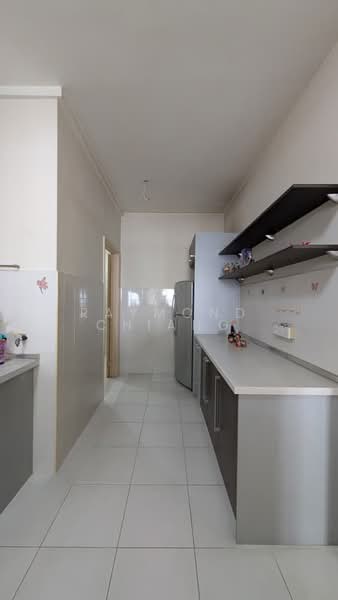 Condominium for Sale at The Tamarind - Raymond Chiang - Kitchen - PropertyGuru.com.my