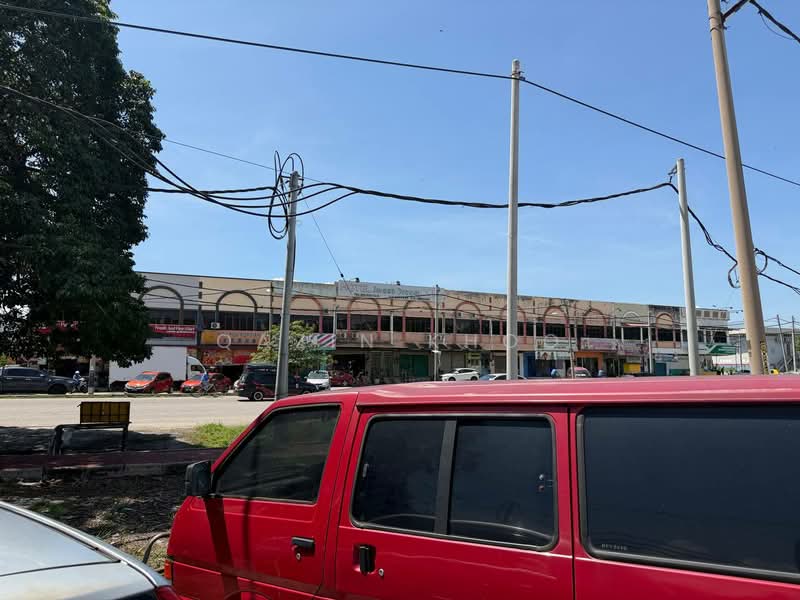 Shop for Sale in Sungai Siput (Perak) - Qazin Khoo - Exterior - PropertyGuru.com.my