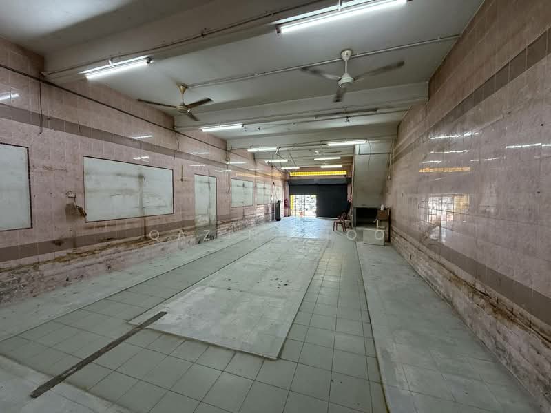 Shop for Sale in Sungai Siput (Perak) - Qazin Khoo - Interior - PropertyGuru.com.my