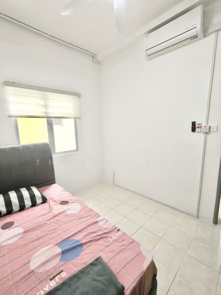 Pangsapuri untuk Disewa di SP Lodge Sri Pertiwi - Thomas Tong - Bedroom - PropertyGuru.com.my