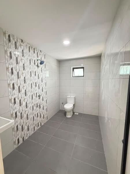 Semi-Detached House for Sale in Pasir Gudang (Johor) - Jim Chee - Bathroom - PropertyGuru.com.my