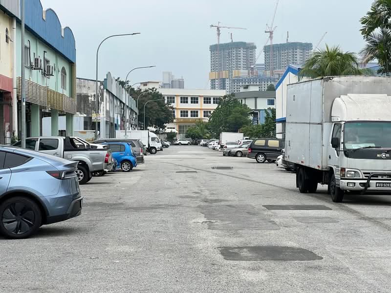 Terrace Factory for Sale in Taman Perindustrian Kip (Kepong) - Lucas Wong - Exterior - PropertyGuru.com.my