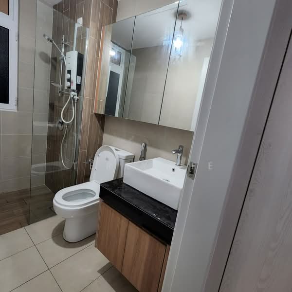 Servis Apartment untuk Disewa di RYAN & MIHO - Terry Yee - Bathroom - PropertyGuru.com.my